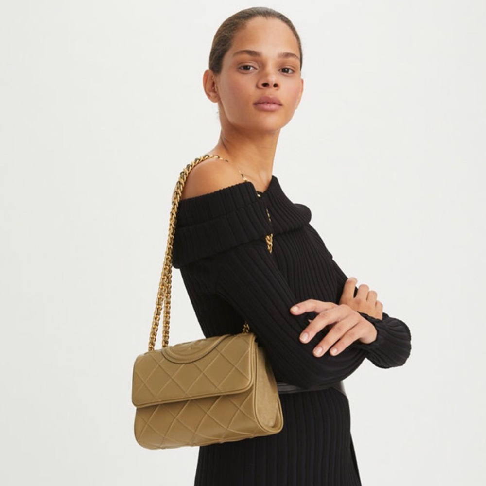 ❌SOLD❌ New Tory Burch Small Fleming Soft Leather Shoulder Bag Pebblestone - Picture 12 of 13